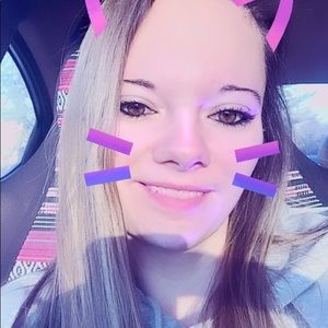 Meet your Posher, Katelyn